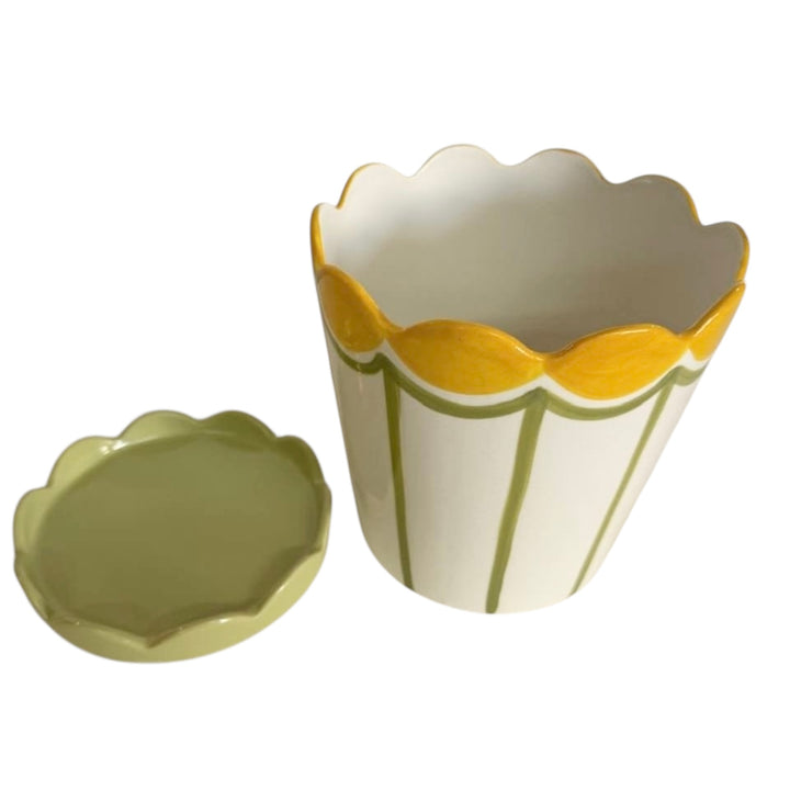 Italian Style Scallop Planters