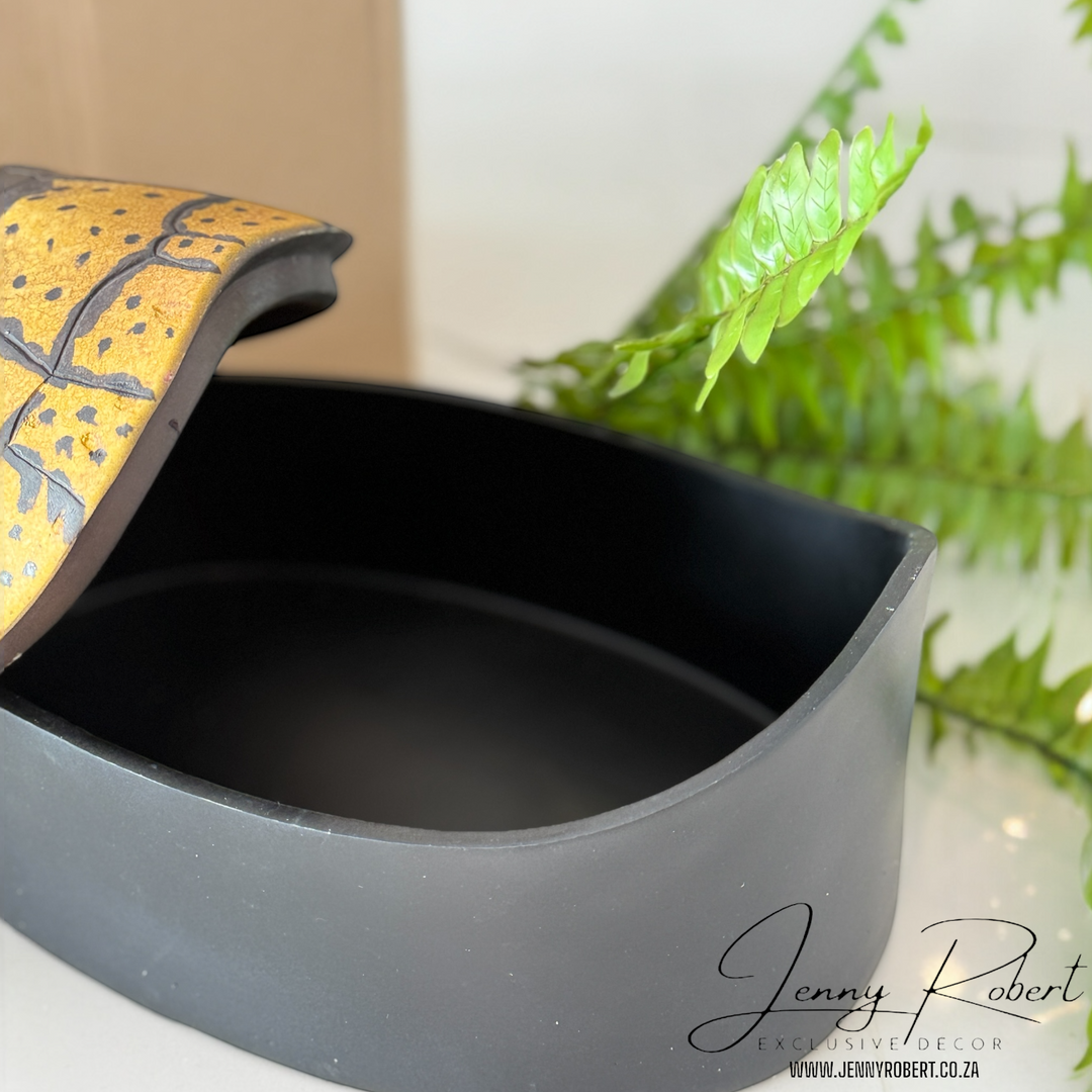 Tortoiseshell Box with Lid LRG (29cm)