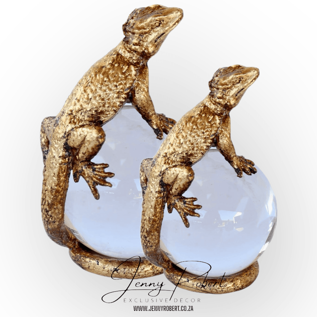 Ornament Chameleon on Ball