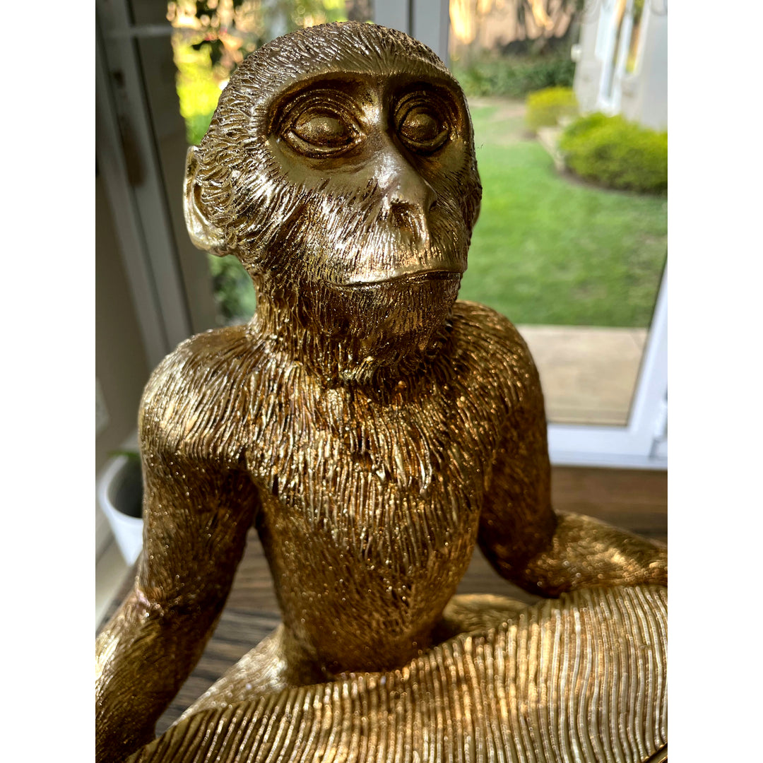 Monkey with Lotus Leaf Plate (Gold) 32CM